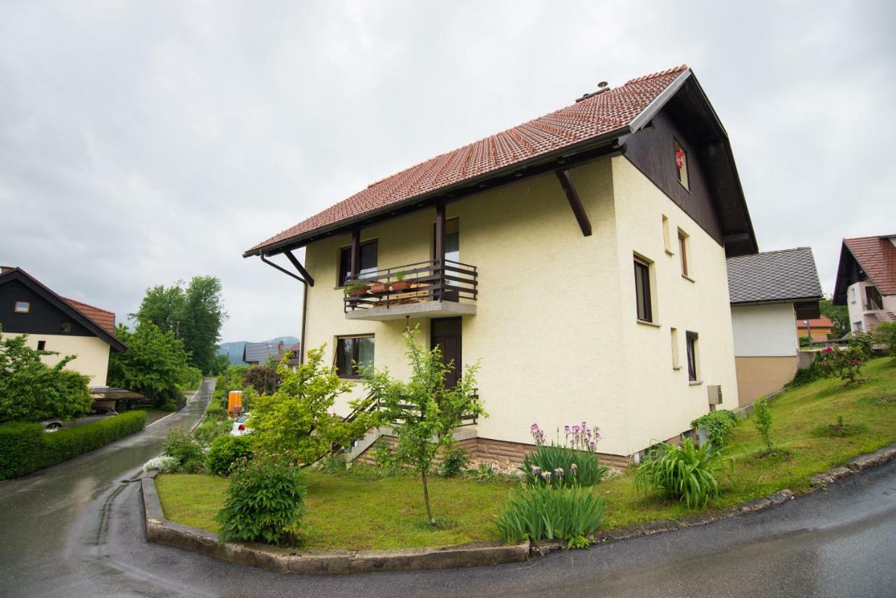 Apartma Ela Bled Bagian luar foto