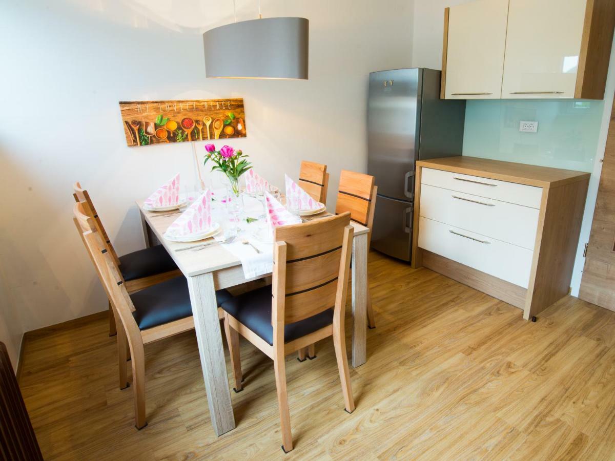 Apartma Ela Bled Bagian luar foto
