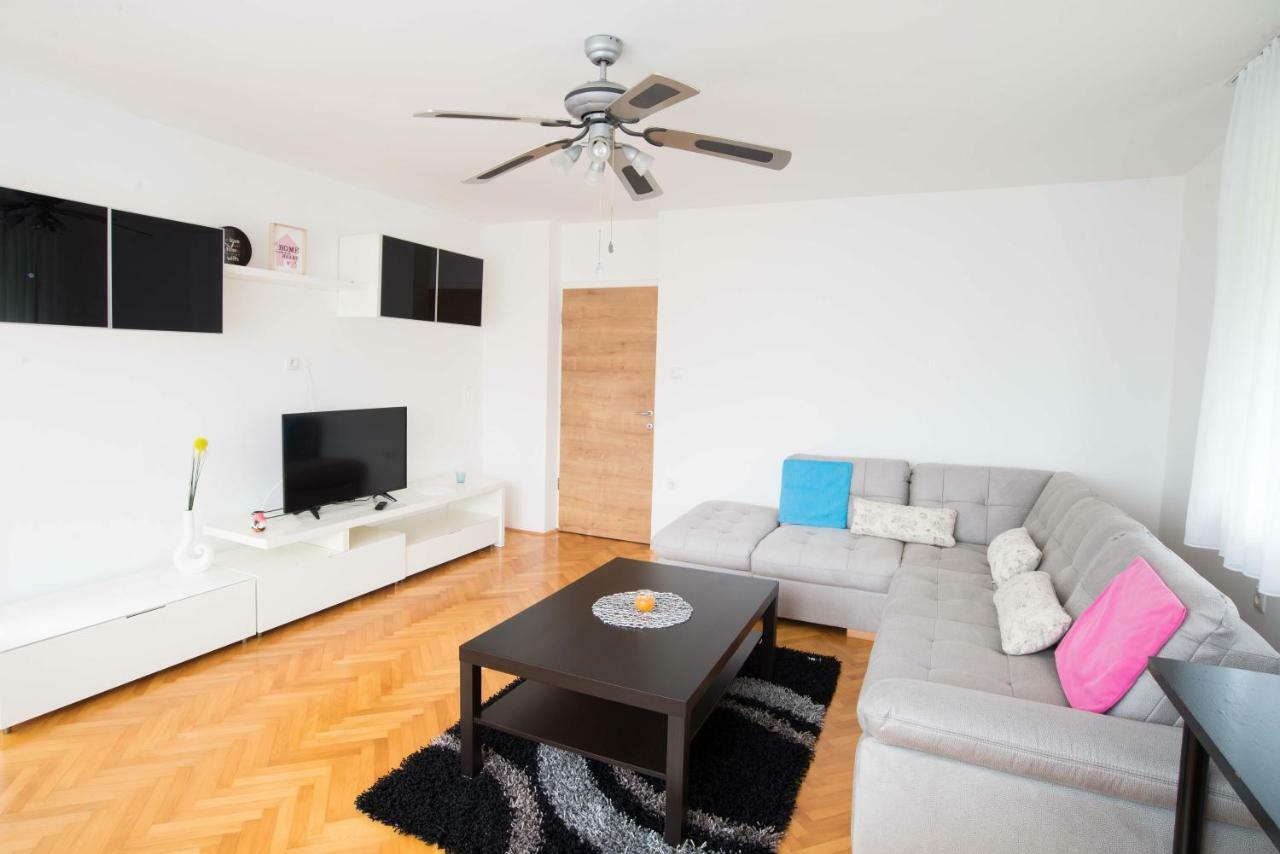Apartma Ela Bled Bagian luar foto