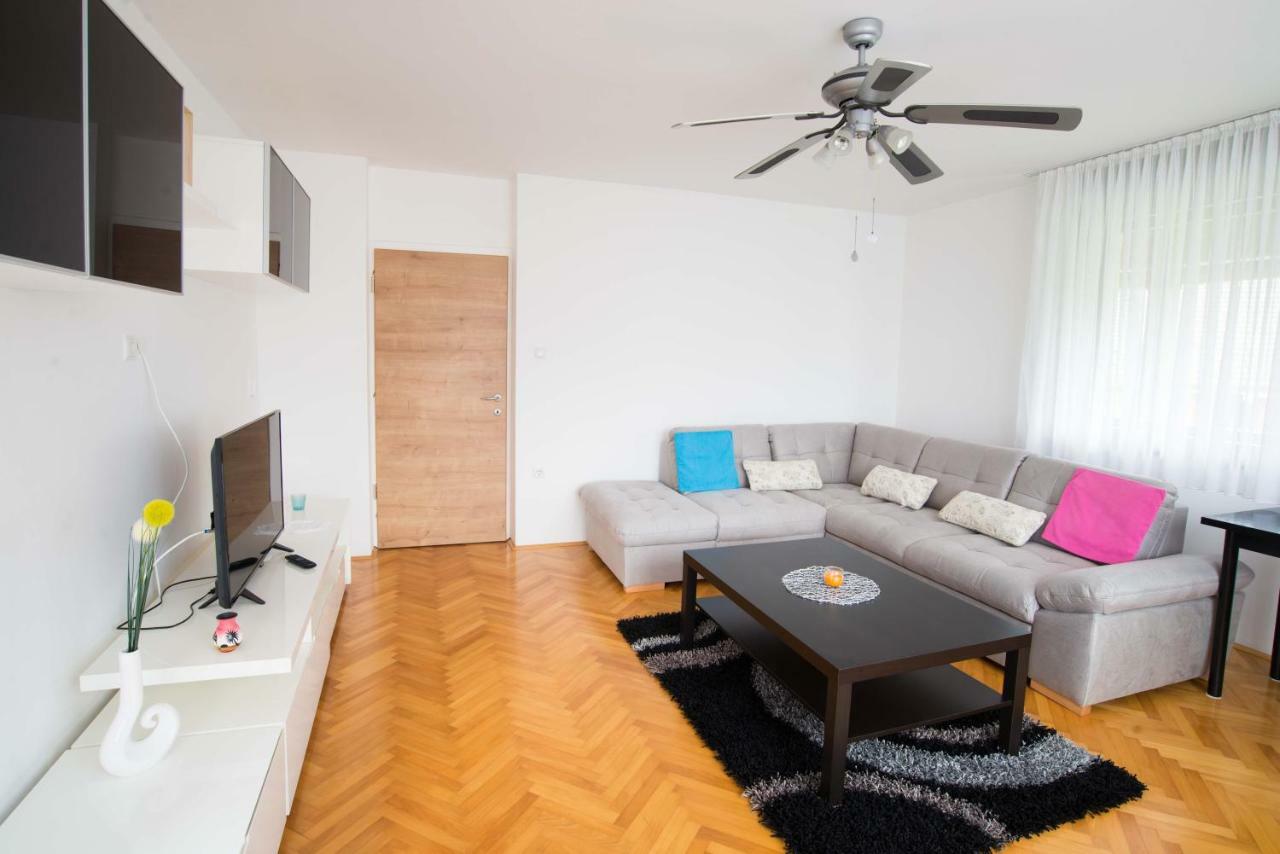 Apartma Ela Bled Bagian luar foto